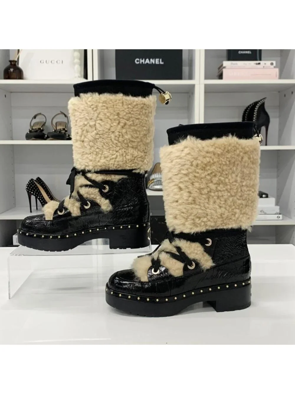 Chanel CC Logo Crinkle Shearling Leather Middle Boots Black